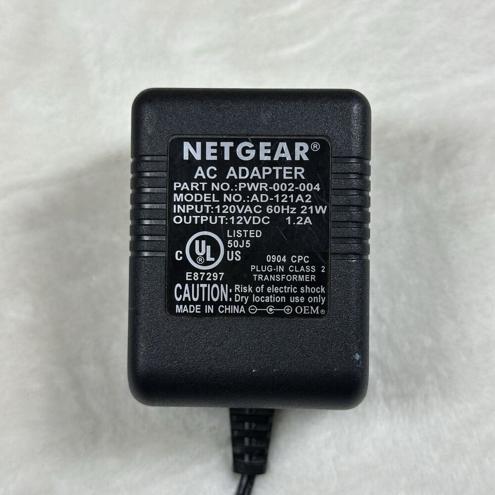 NETGEAR FS116 16-Port Fast Ethernet Switch 10/100 Mbps w/ Power Adapter Tested - Picture 10 of 11